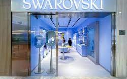 Swarovski Vincom Đồng Khởi trở lại với diện mạo mới nổi bật